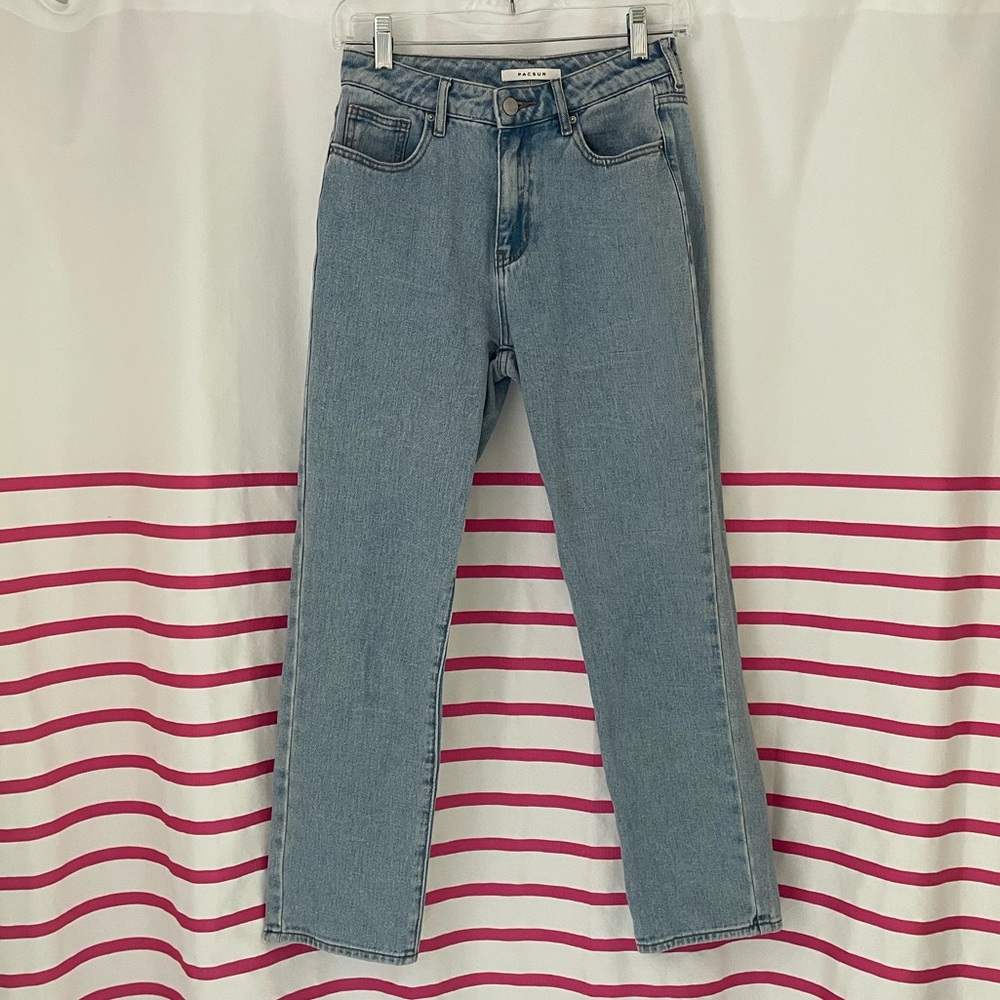 PacSun light wash mom jean size 25